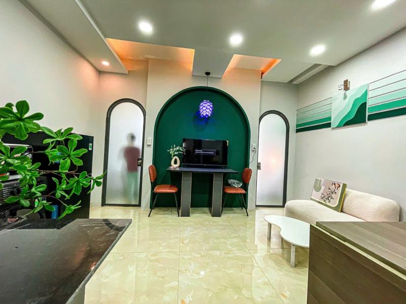 2pn mới ngay quận 1, gần chợ bà chiểu, cầu bông, phú nhuận,đường hoàng sa trường sa, đinh tiên hoàng, phan đăng lưu, điện biên phủ, gần đại học hutech, uef, hồng bàng, giao thông vận tải, ngoại thương - Ảnh 2