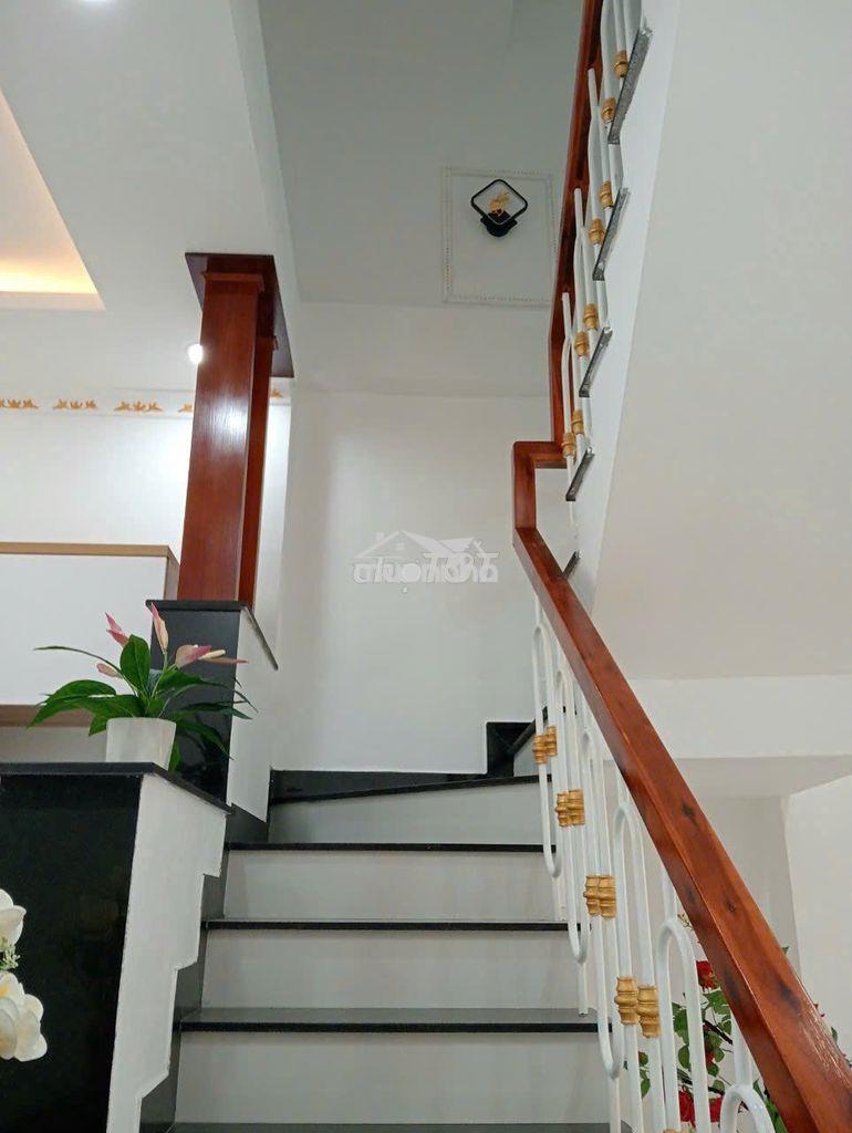 Cần cho thuê nhà hxh 174/6a nguyễn thiện thuật p.3 q.3 - 4