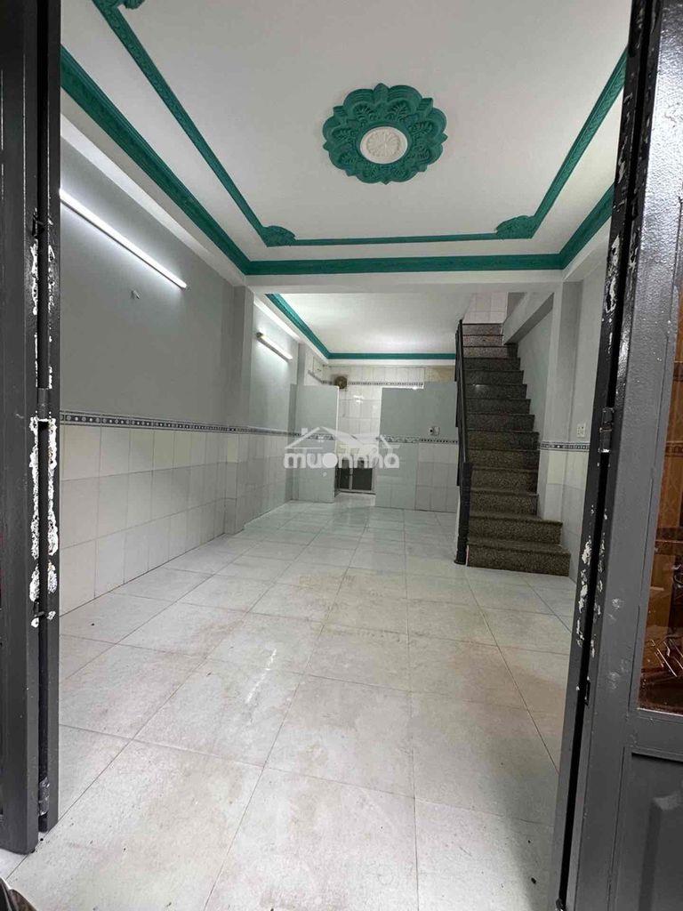 Nhà  bán q8 đông hồ cách mặt tiền vài bước chân, có thể cho thuê, - Ảnh 2