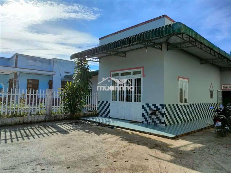 Nhà rộng thoáng an ninh ngay khu dân cư
