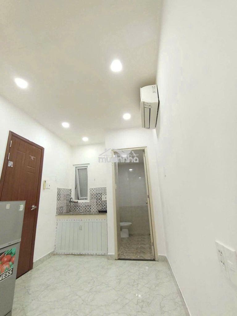 Phòng 18m2 nguyễn cửu vân giá 4,2 triệu - 2