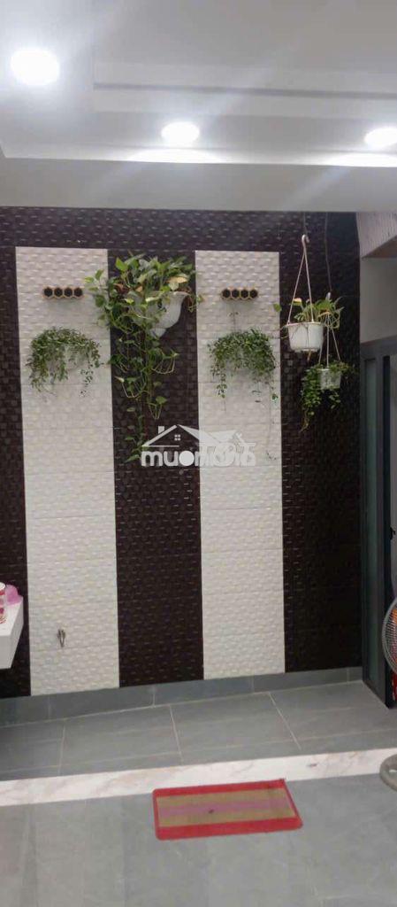 Chính chủ cần bán nhà phố liền kề – đường 8m – ô tô để trong nhà - Ảnh 4