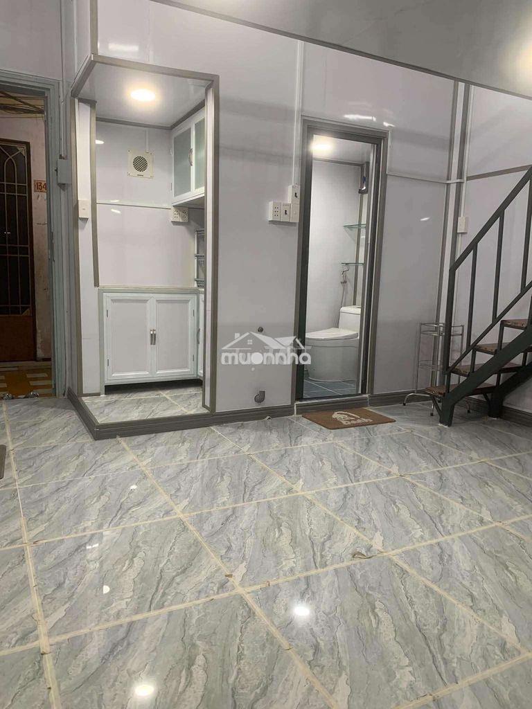 C/cư  2 phòng ngủ, thang máy trần hưng đạo q1 - Ảnh 2