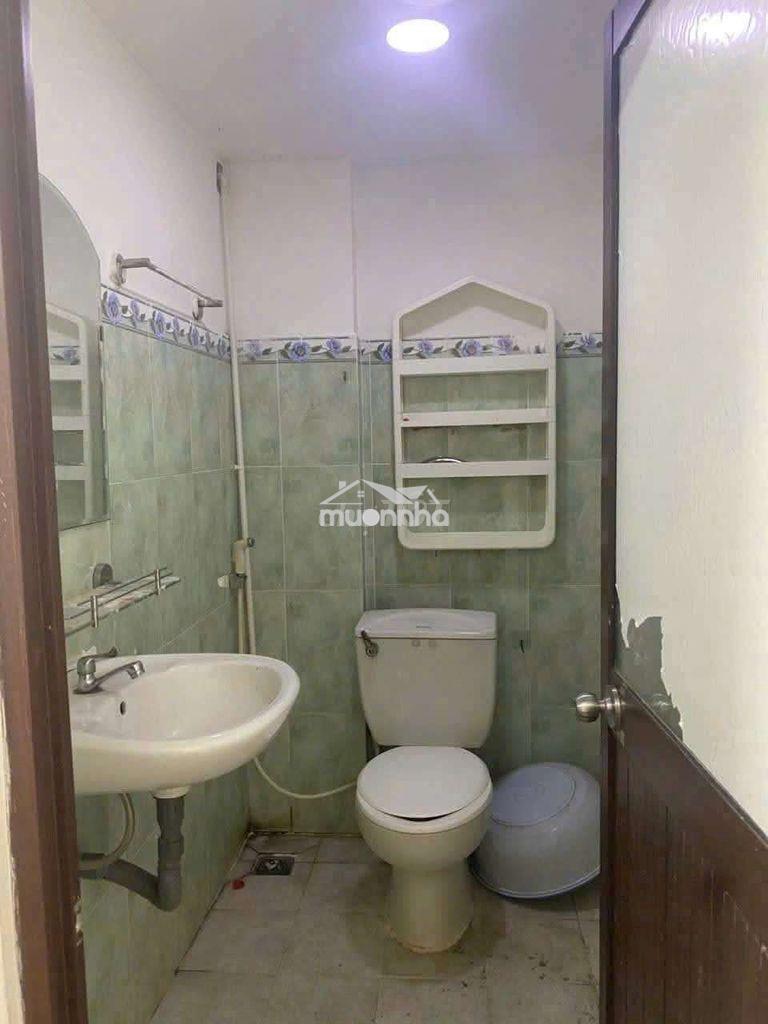 🏠🏠 Cho thuê nhà hẻm ba gác đường trần phú, p4 q5
💢 dt 4 m - Ảnh 3