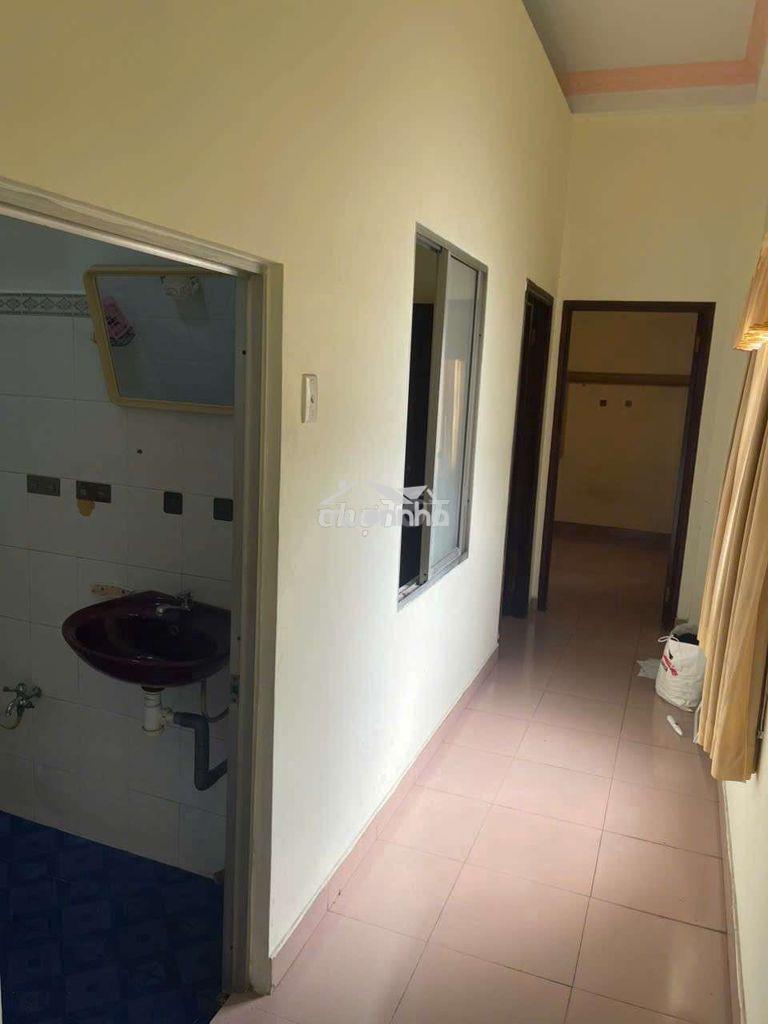 Cho thuê nhà mặt tiền nội bộ khu tô hiệu. 4pn, 2wc - 3
