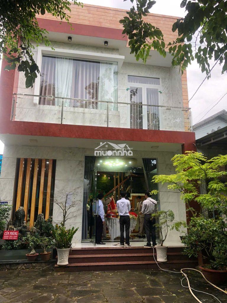 Bán nhà đất 2 mặt tiền đường bêtông, có dòng tiền cho thuê 60tr/tháng
