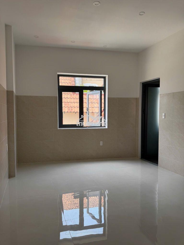 Cho thuê nhà mới xây 4pn3wc p. trường thọ - hẻm oto có nội thất - 15tr - Ảnh 2