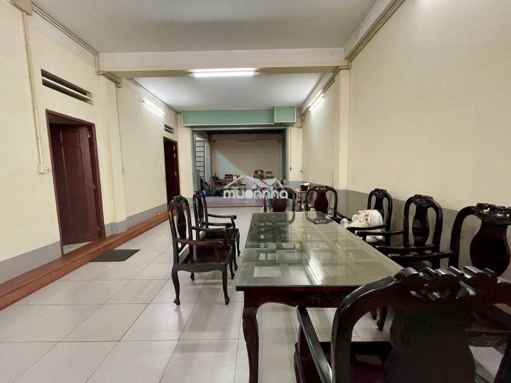 Tòa nhà 4 tầng - gần 800m2 - ngay khu hành chính dĩ an -  quảng trường - Ảnh 2