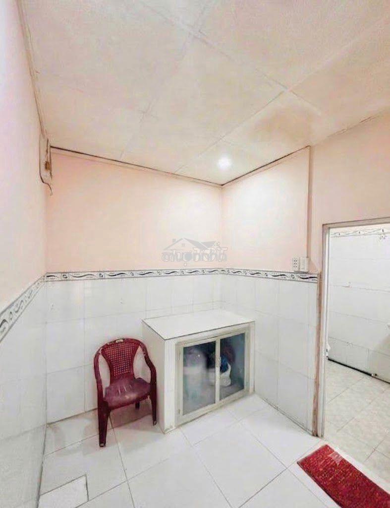 Cho thuê nhà hẻm oto đường 6 p. linh trung. dt 100m2 có 3pn2wc sân oto - Ảnh 3