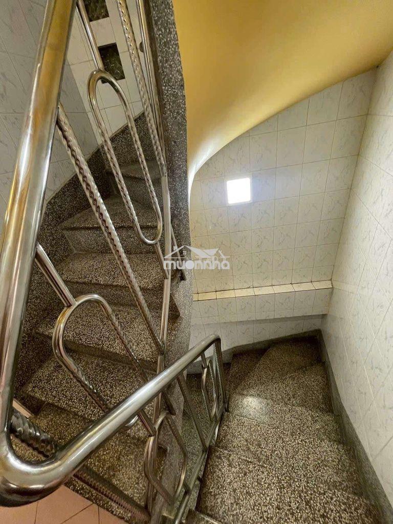 Nhà 1 trệt 3 lầu 4x12m 3 phòng 4 wc hẻm 42 trần huy liệu  - Ảnh 4