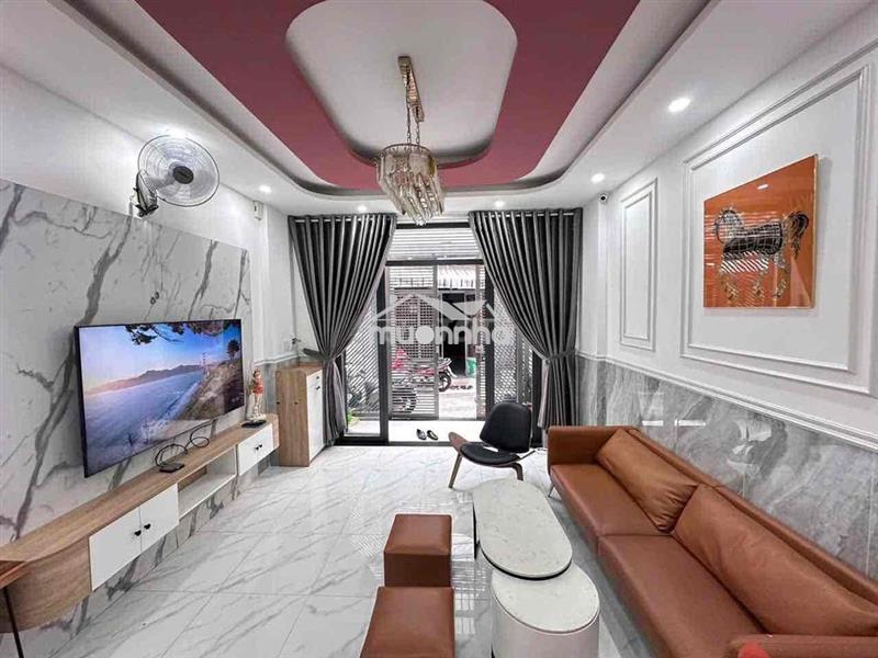 🏦 Nhà mới đẹp nc núp hẻm 33 đường số 8 p11