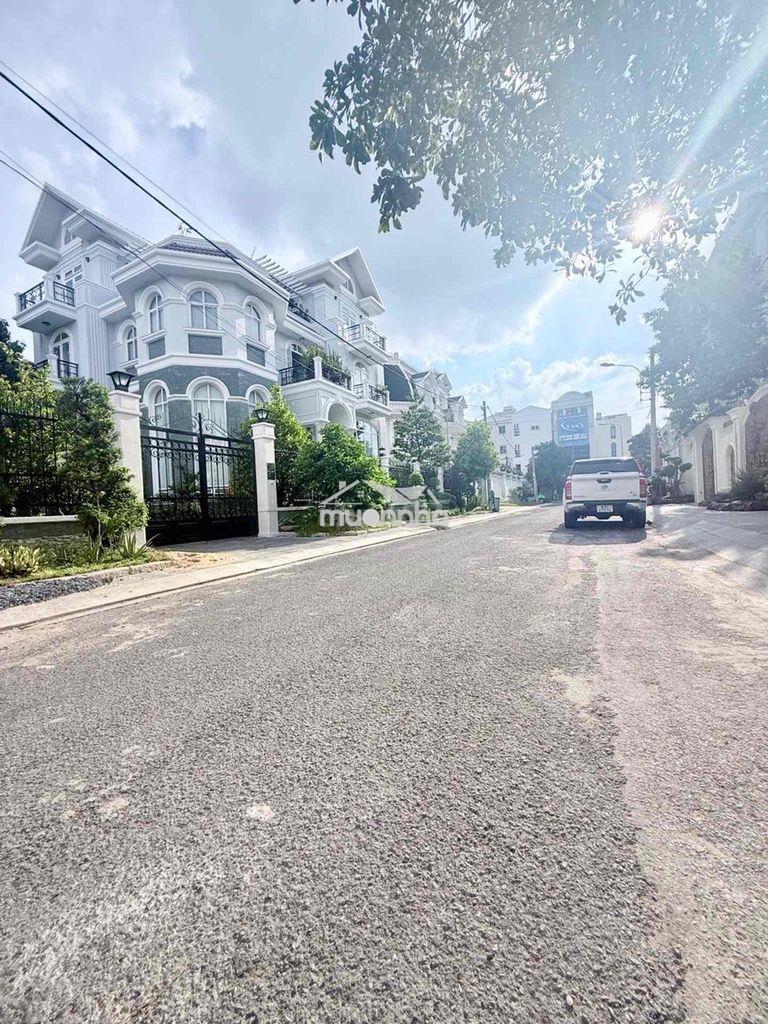 Khách sạn đường 1b kdc vĩnh lộc b - bình hưng hoà b