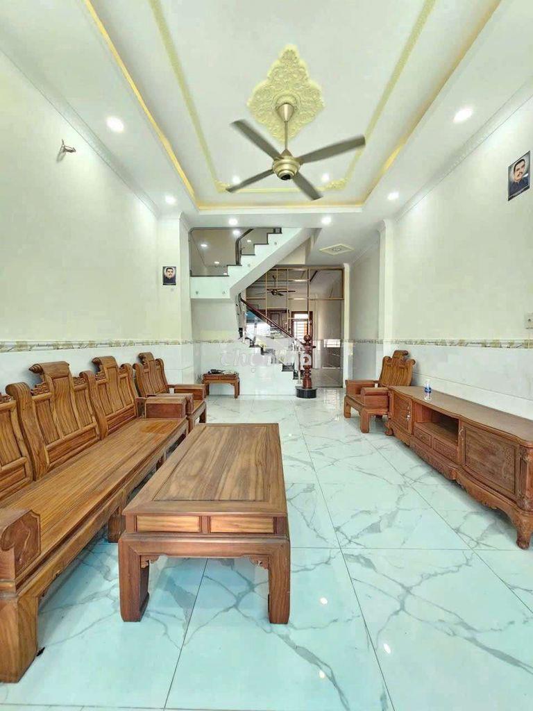 Nhà phố kdc hoàng hùng phường đông hòa tp dĩ an  - 3