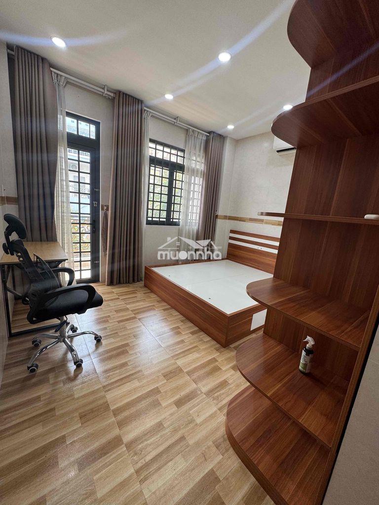 Phòng đầy đủ tiện nghi ngay cao lỗ q8 có ban công bếp riêng