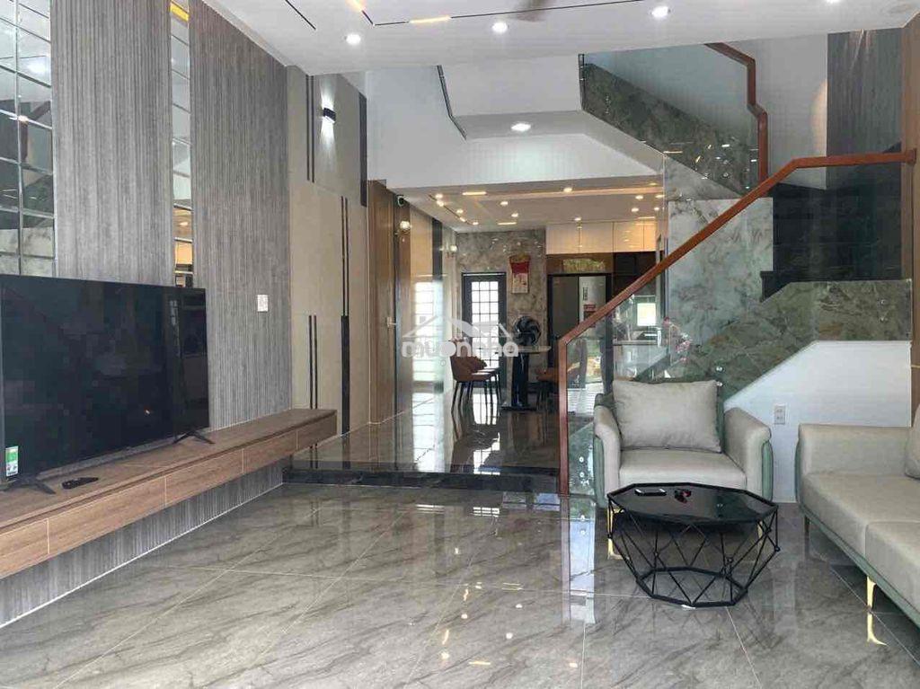 Nhà đẹp 3 tầng funl. nội thất gần biển cho thuê - Ảnh 2