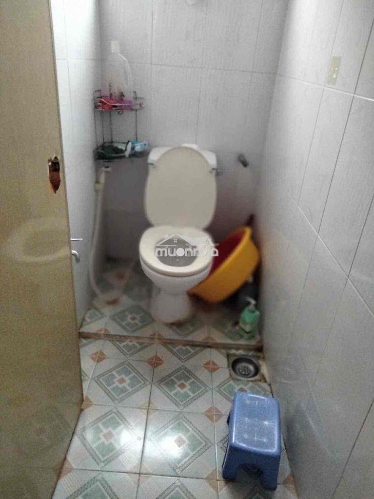 Cho thuê nhà 1 lầu 1 trệt 60m2, 2pn, 2wc đông hoà. 5tr - 4