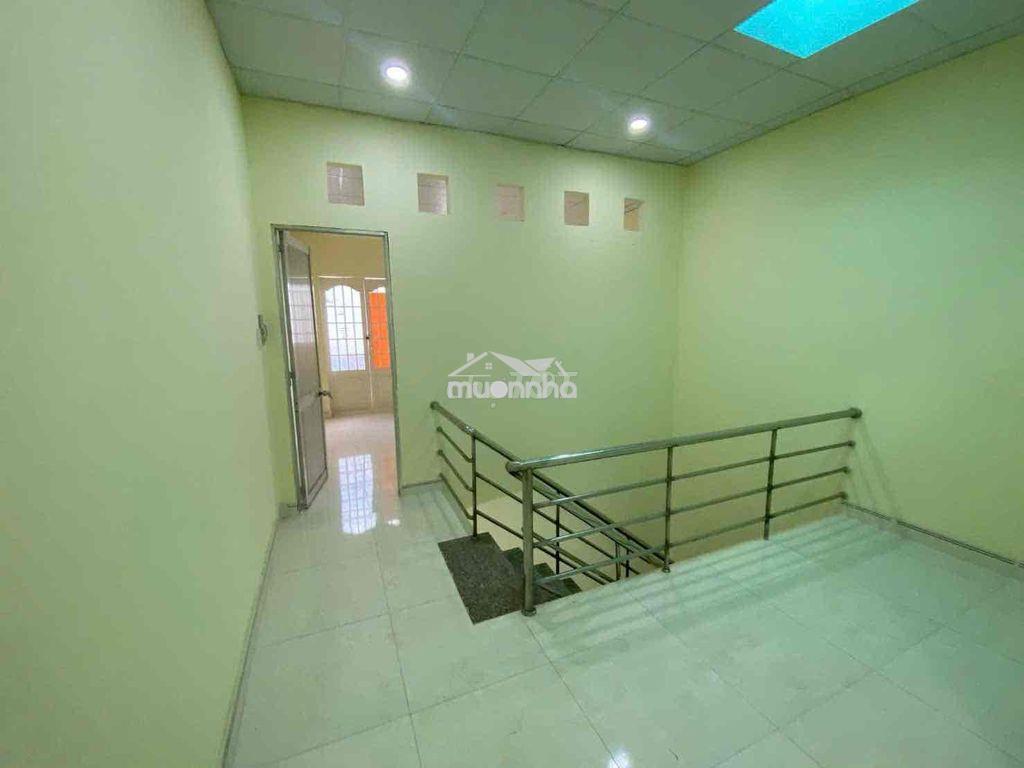 Nhà 1 lầu 3pn2wc đ48 còn mới đẹp - Ảnh 3