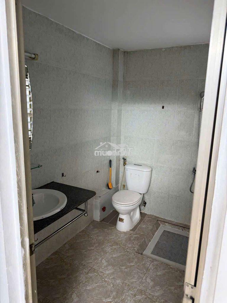 Nhà 4pn, 3wc. sd 96m2 gần bxmđ cũ. bình thạnh  - 4