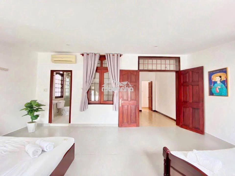 Cho thuê biệt thự thảo điền, góc 2 mặt tiền đường, hồ bơi, sân vườn - Ảnh 4