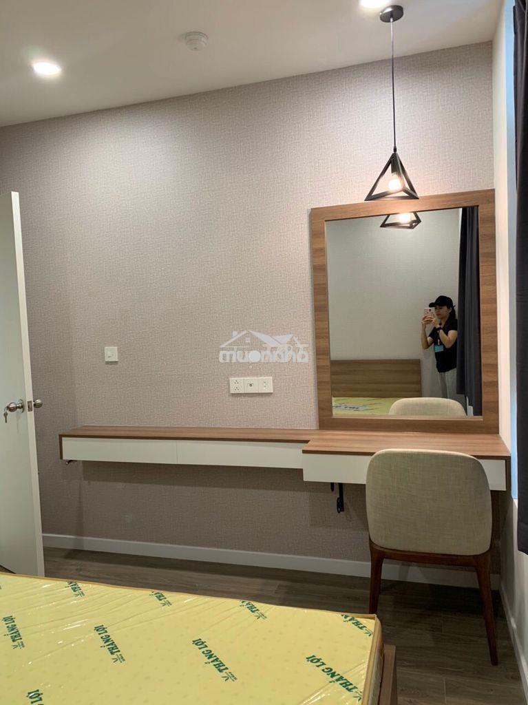 Cần cho thuê căn hộ central premium-70m2 có nội thất.giá: 13.5 triệu - 4