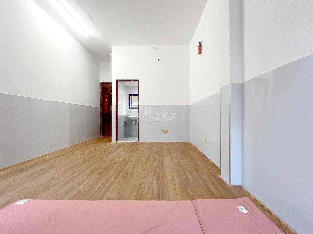 Phòng studio 30m2 , ban công thoáng, gần vaa , sân bay - Ảnh 3