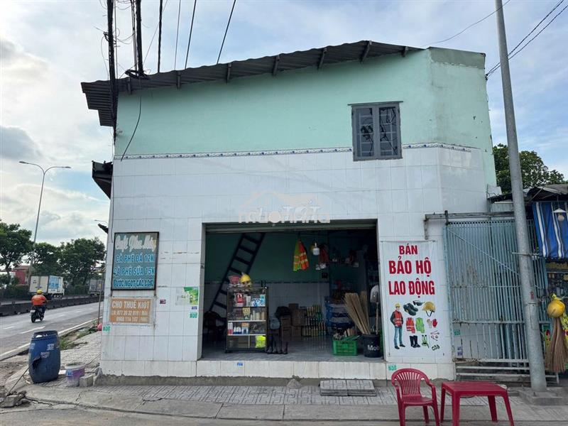 Cho thuê nhà mặt tiền ql1a
