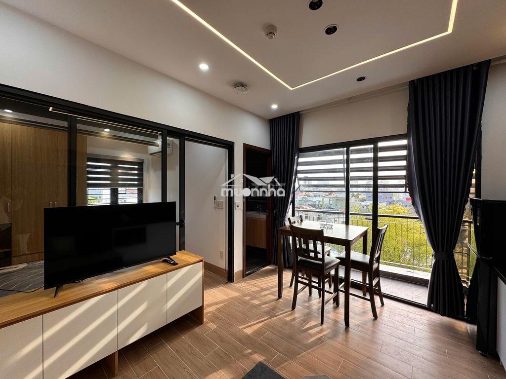 Cho thuê căn hộ 1pn, có ban công, mới xây, gần ngay vincom - 3