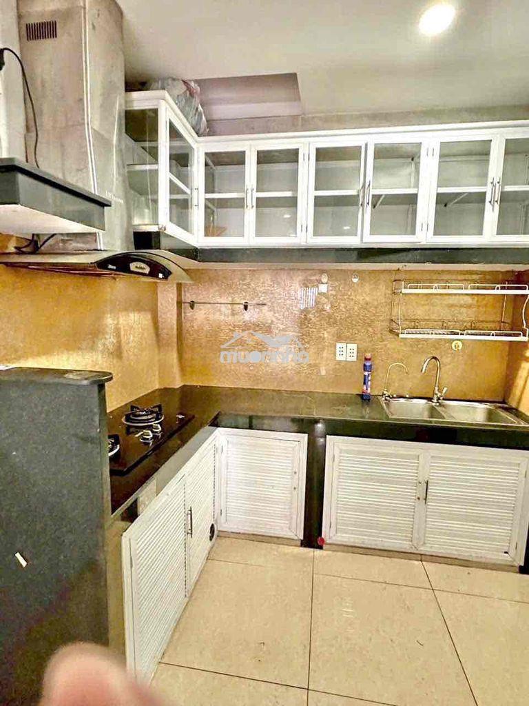 Nhà thuê nguyên căn mặt tiền hẻm thông - Ảnh 4