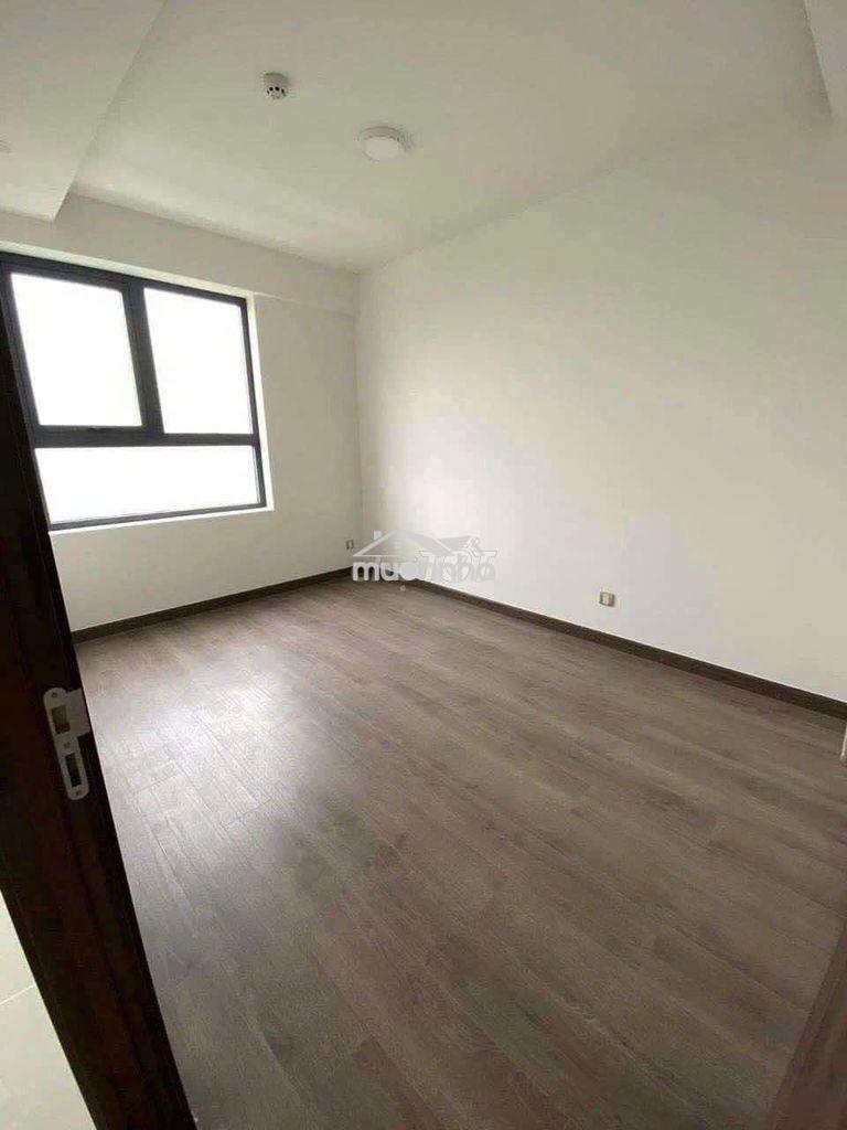 Q7 boulevard bán căn 2pn hướng nam, nhà rộng, thiện chí giá hữu nghị