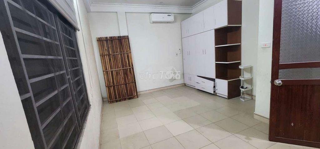 Cho thuê nhà nguyên căn láng hạ - 50m² - 3 tầng - gần hồ hoàng cầu - Ảnh 3