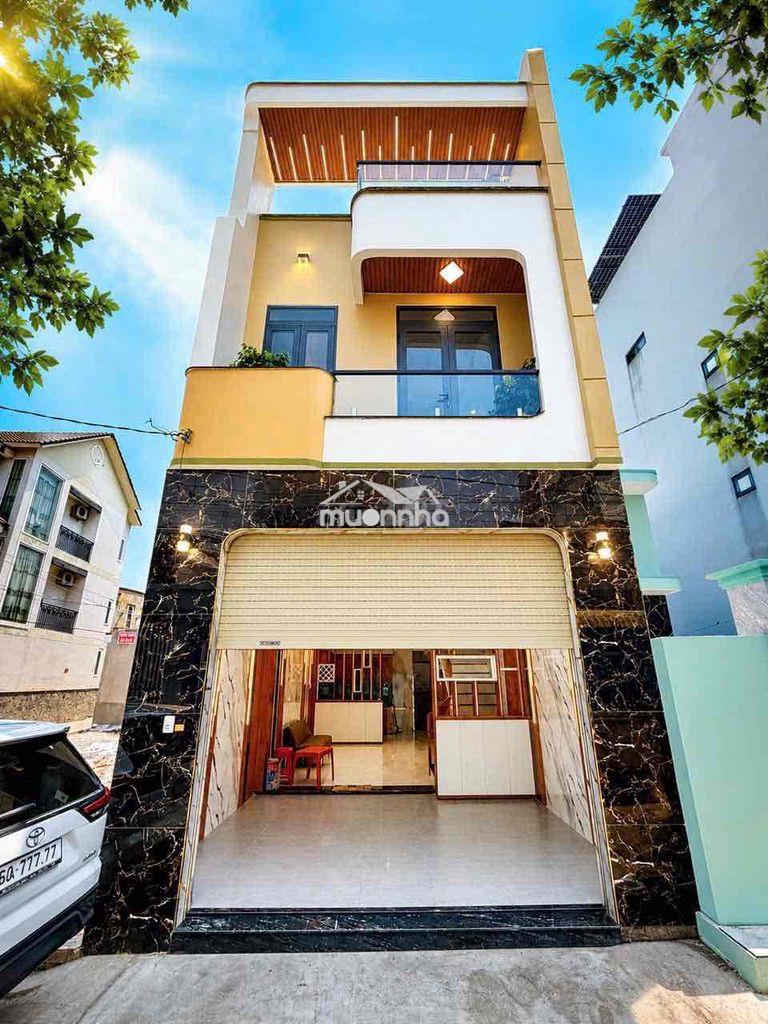 Bán gấp nhà lầu p.bửu hoà ngay chợ đồn hẻm 1 xẹt. nhà có hoàn công