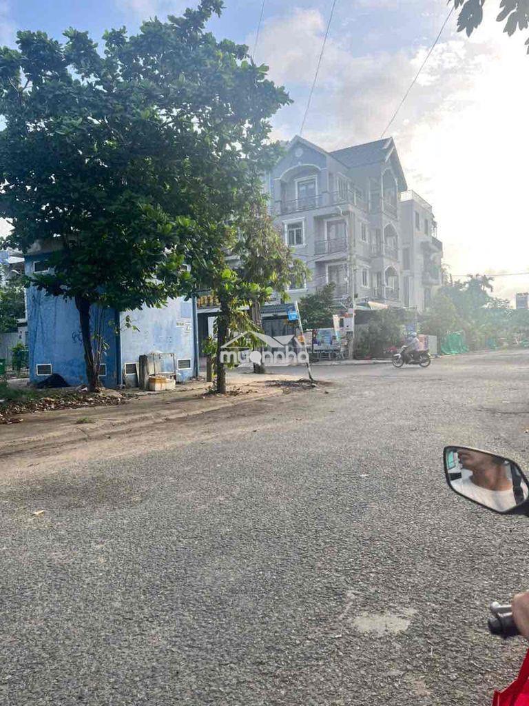 Cho thuê nhà 3 tầng nguyên căn 20 tr - 2