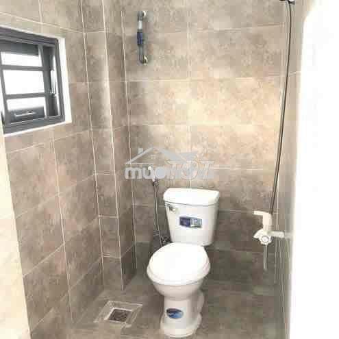 Nhà nguyên căn, 1 lầu đúc, hẻm xe hơi - Ảnh 2