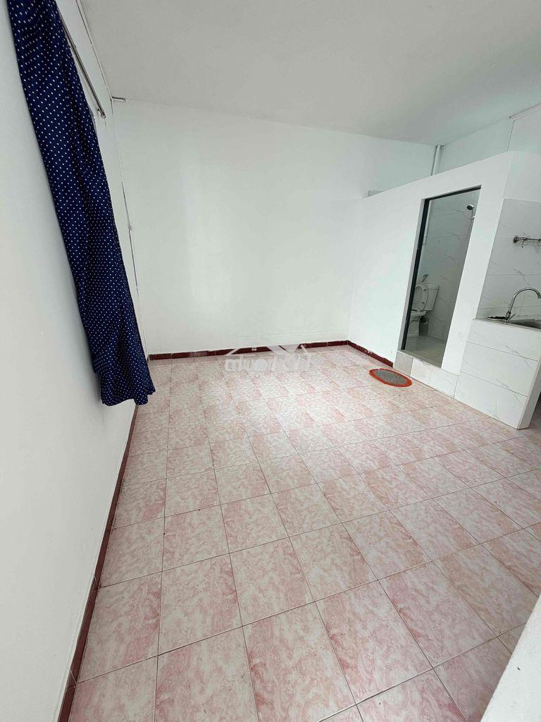 Phòng mới sạch đẹp 50m2 bếp wc riêng có ban công, cửa sổ to rộng - Ảnh 3