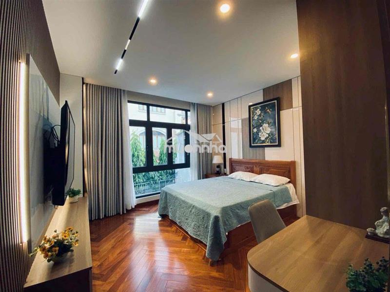 Về quê sống pass lại căn hộ 2pn cao cấp giáp quận 1 full tiện nghi