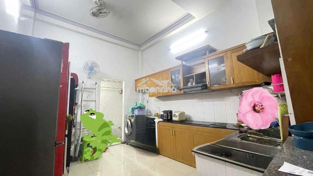 Nhà có nội thất 1 trệt 1 lầu 2pn 2wc 4x15m hẻm 861 trần xuân soạn - 3
