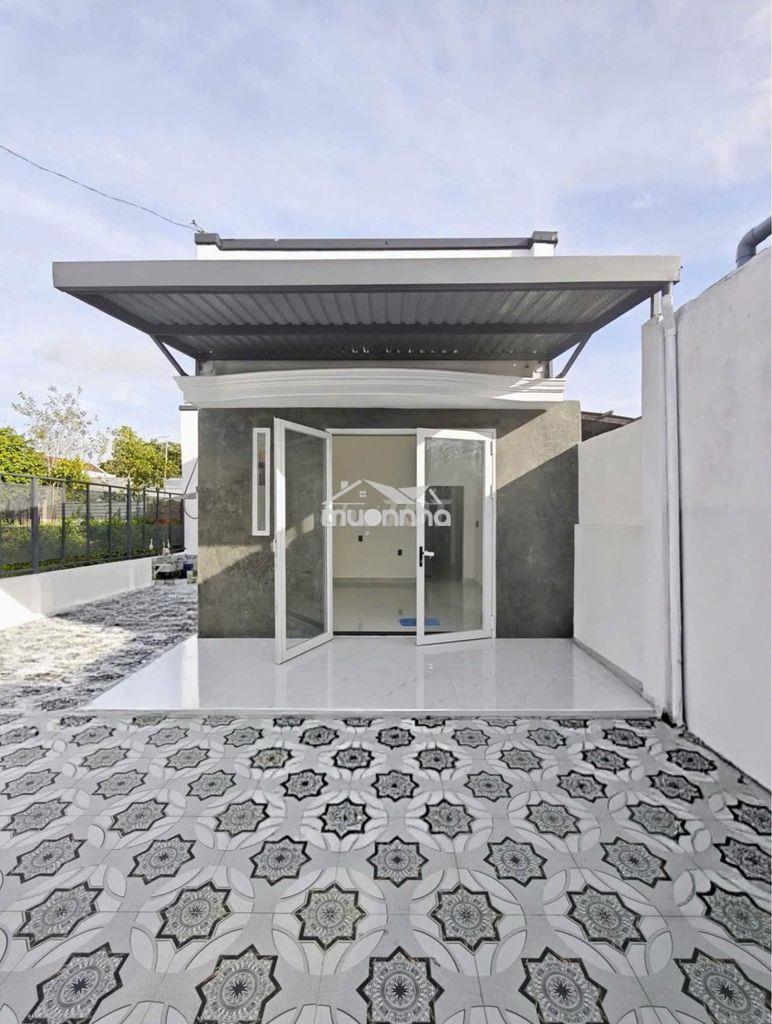 Cần sang lại căn nhà 222m2, shr, giá 850tr, xã tân phú trung - củ chi.