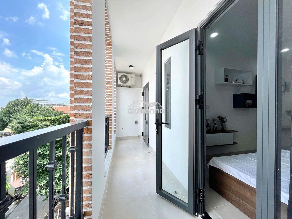 Căn hộ ban công full nội thất ngay trương văn bang thuận tiện qua sala - Ảnh 3