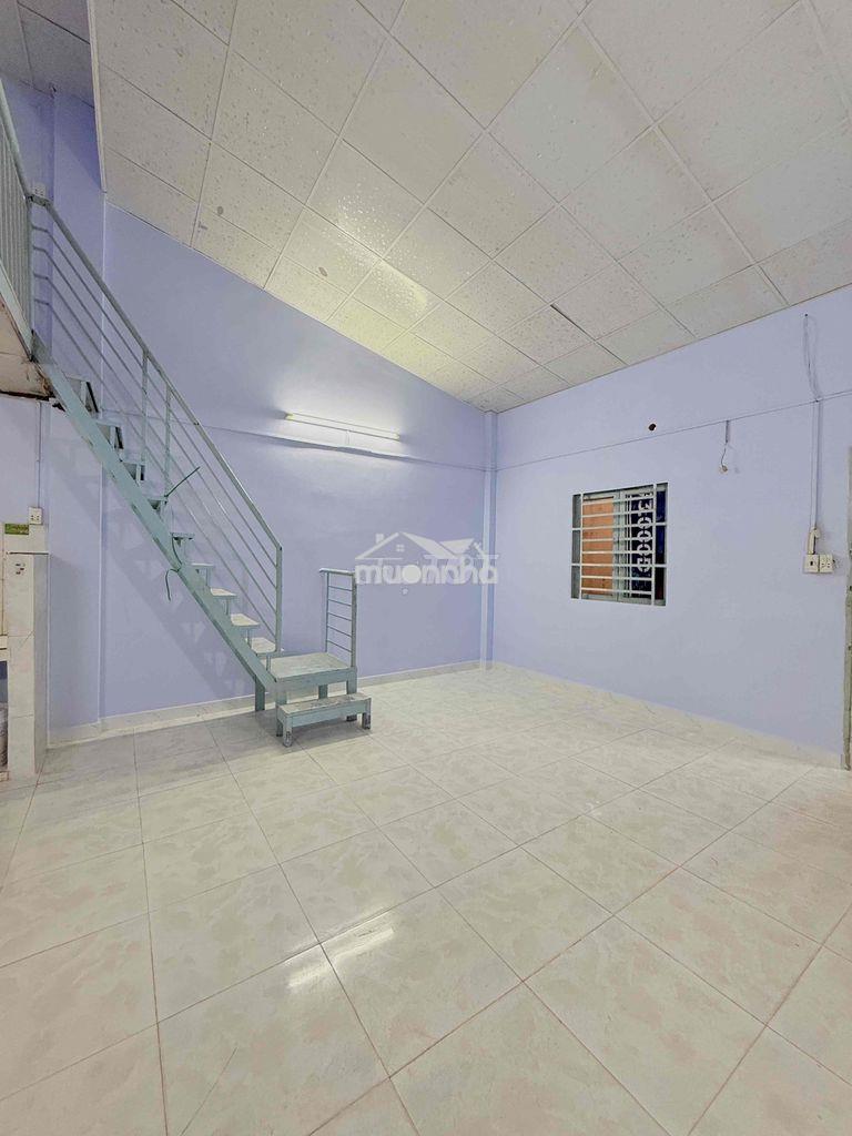 Cho thuê nhà trống tại tân sơn 70m2 siêu rộng
