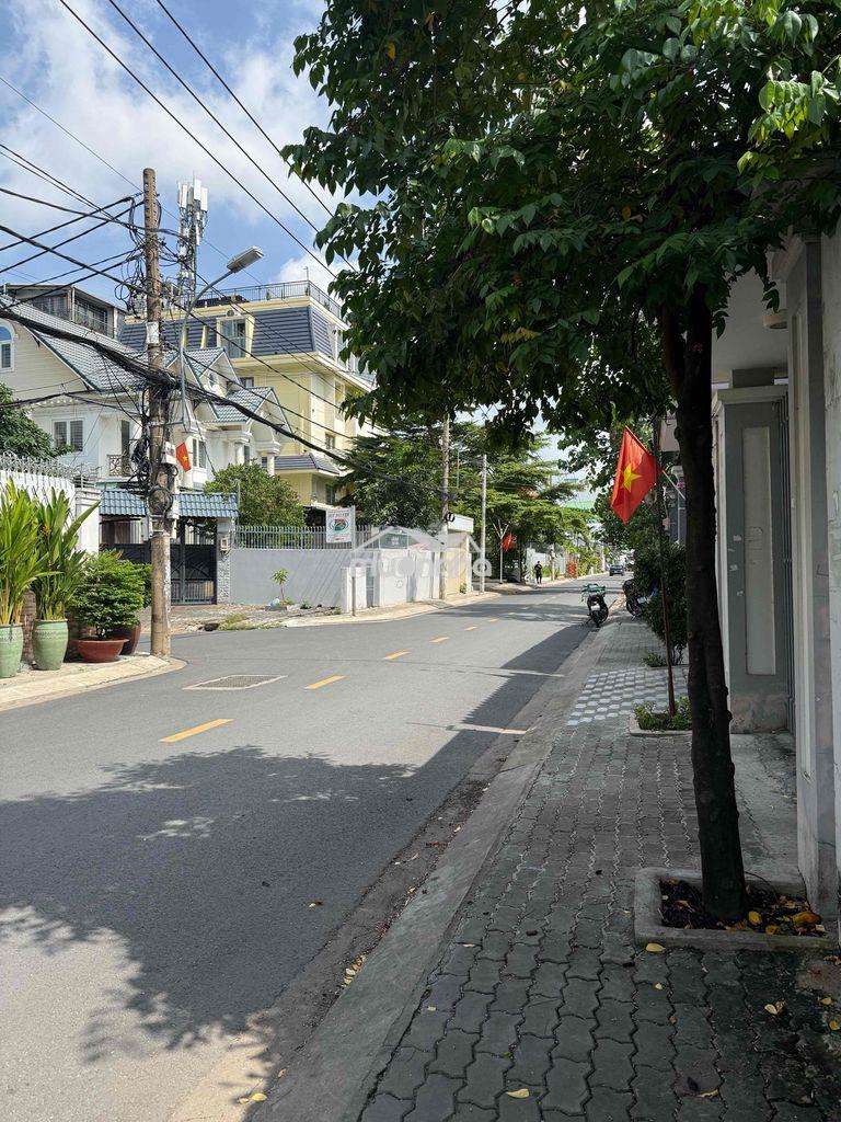 Cho thuê văn phòng mặt tiền đường 17 - 2