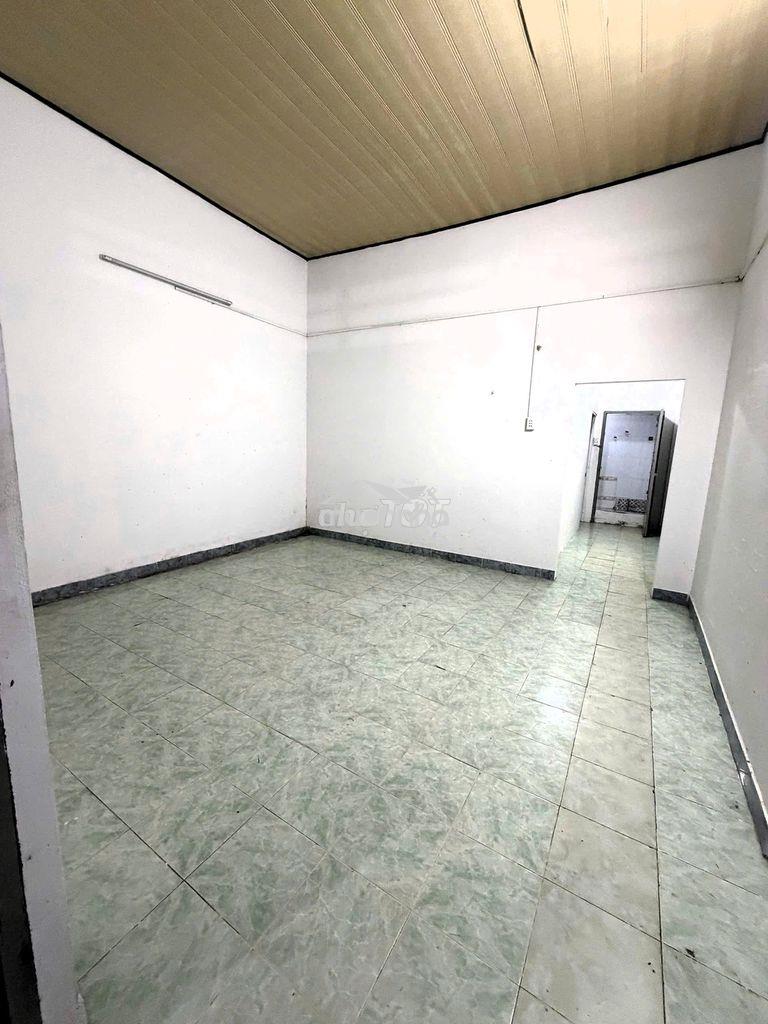 Cho thuê nhà cấp 4 75m² 1pn gần ga metro ngã tư bình thái
