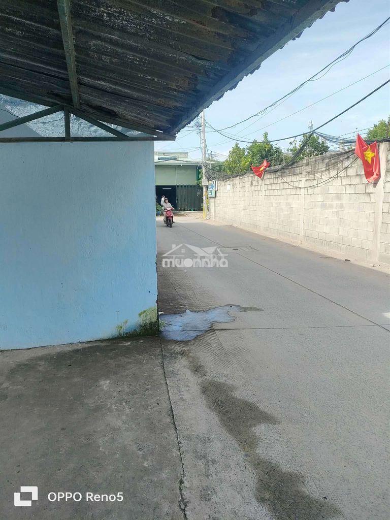 Nhà mặt tiền hẻm - 2