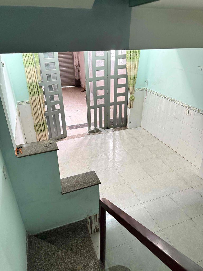 Cho thuê nhà liên khu 4-5 bình tân   4*16 1 trệt,2 lầu sân thượng. 3pn - Ảnh 2