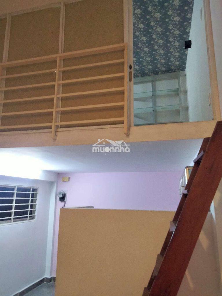 Cho thuê nhà 1 trệt 1 lầu 1 lửng gần trường đh kinh tế, gía 8,5 triệu - 2