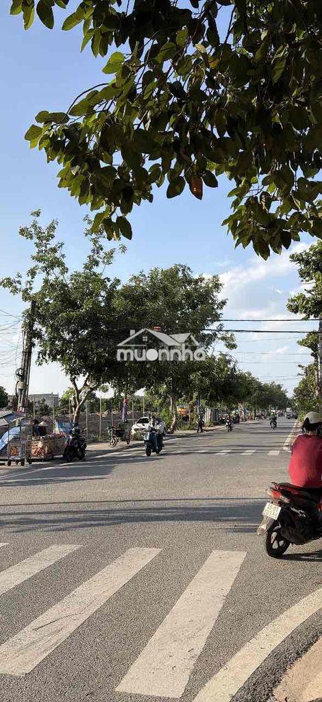 Nhà hai mặt tiền kinh doanh ngay trung tâm thành phố mới bình dương - 3
