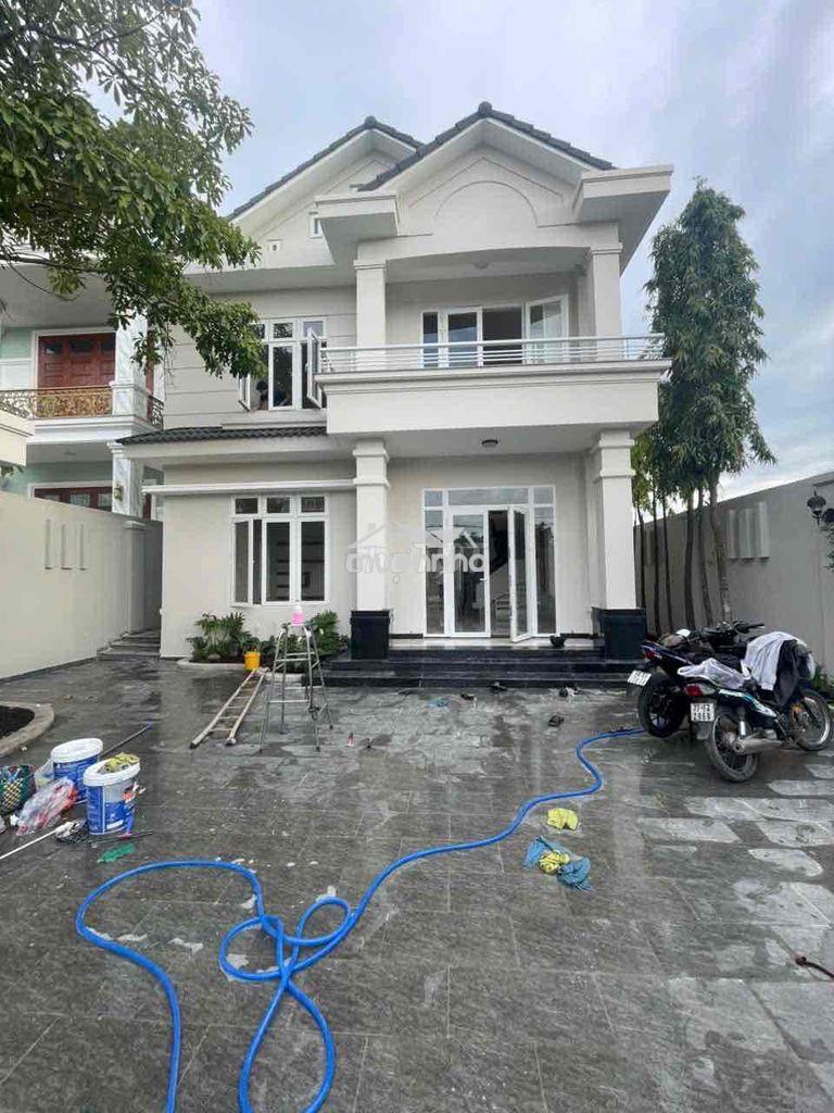 Biệt thự 12x30 sân hơn 100m2 đậu 5 ô tô kdc đỗ xuân hợp plb q9 - Ảnh 3