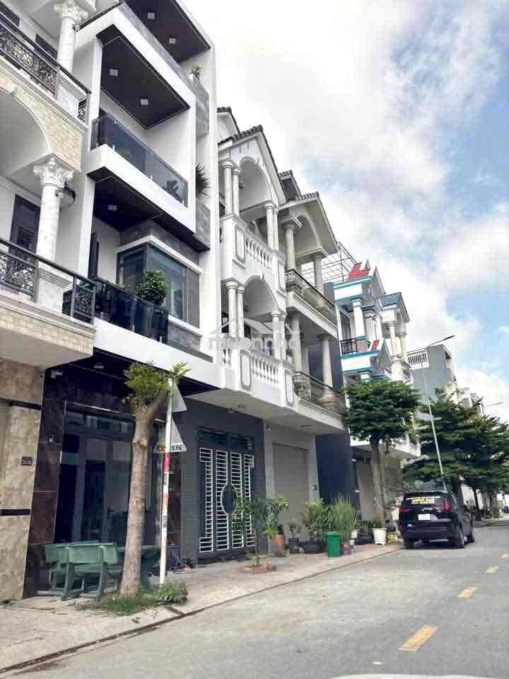 Nhà 2 lầu 1 trệt bình chuẩn,gần ngã tư miễu ông cù,nội thất cơ bản - 3