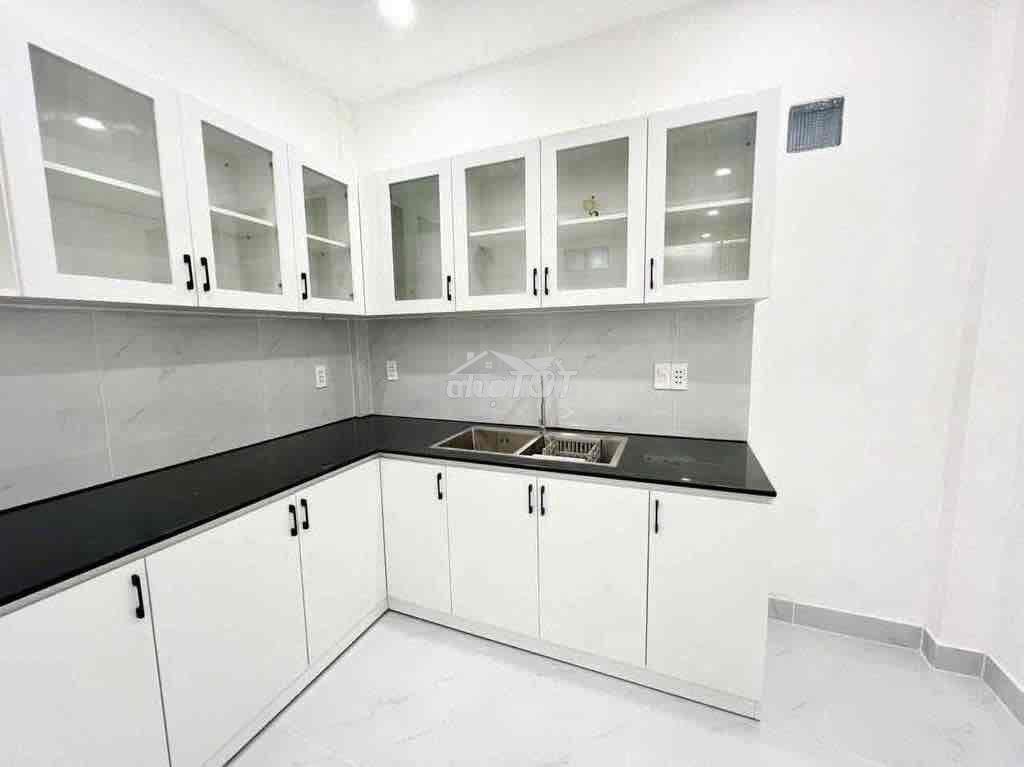 Cho thuê nhà mt cư xá lữ gia q11. 3 tầng 4pn - Ảnh 2