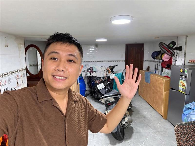 Mặt tiền kinh doanh, vỉa hè 3m - hòa hảo quận 10 - ngang 4.4m, 5 tầng.