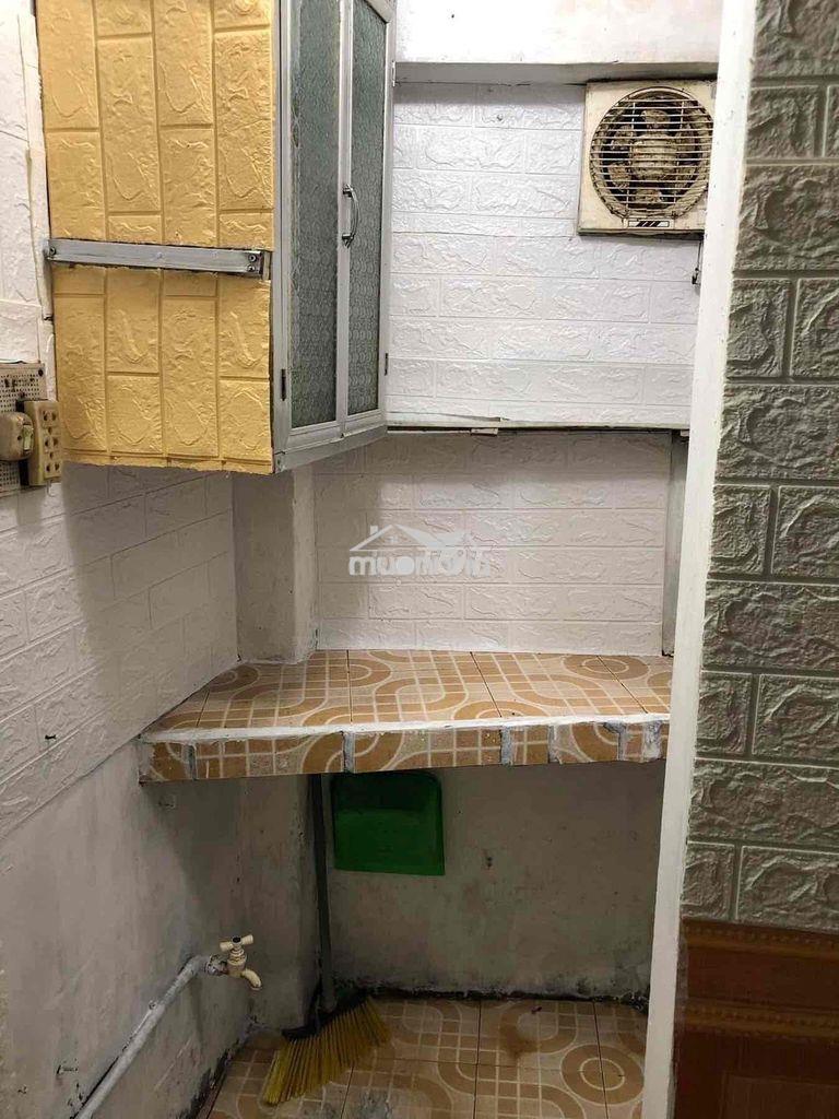 Cho thuê nhà riêng nhỏ xinh có gác xép và ban công - Ảnh 2